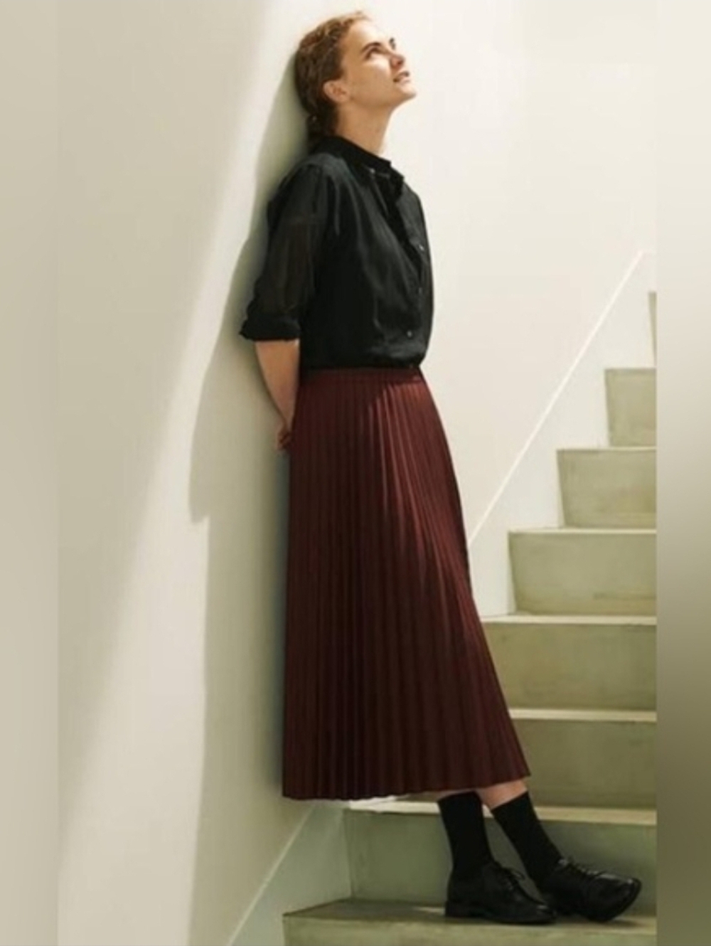Uniqlo Burgundy Long Plissé Skirt